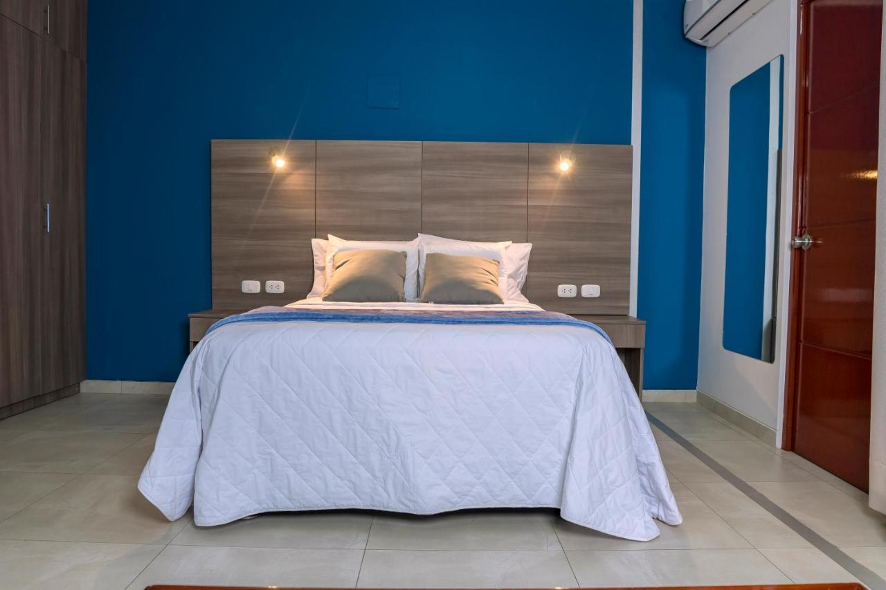 Hotel Cancun 하엔 외부 사진