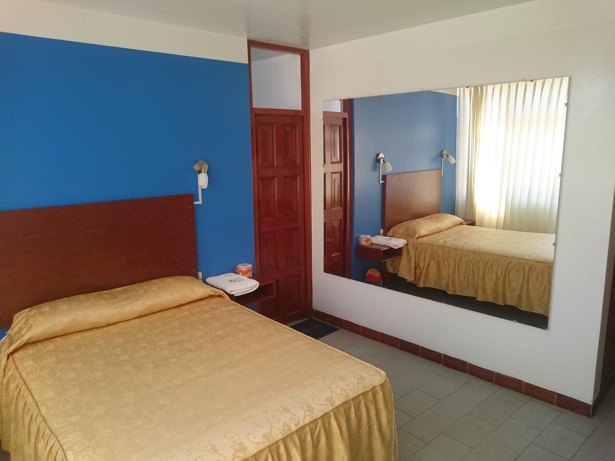 Hotel Cancun 하엔 외부 사진