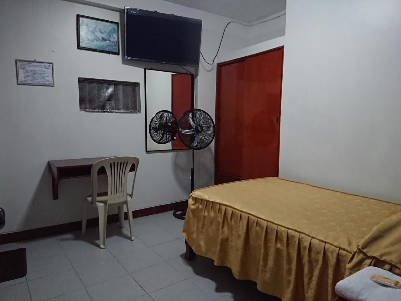 Hotel Cancun 하엔 외부 사진