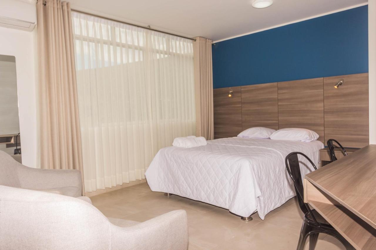 Hotel Cancun 하엔 외부 사진